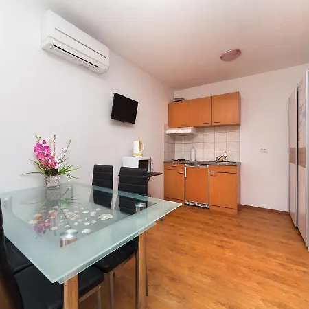 Apartment Barbara Brsec